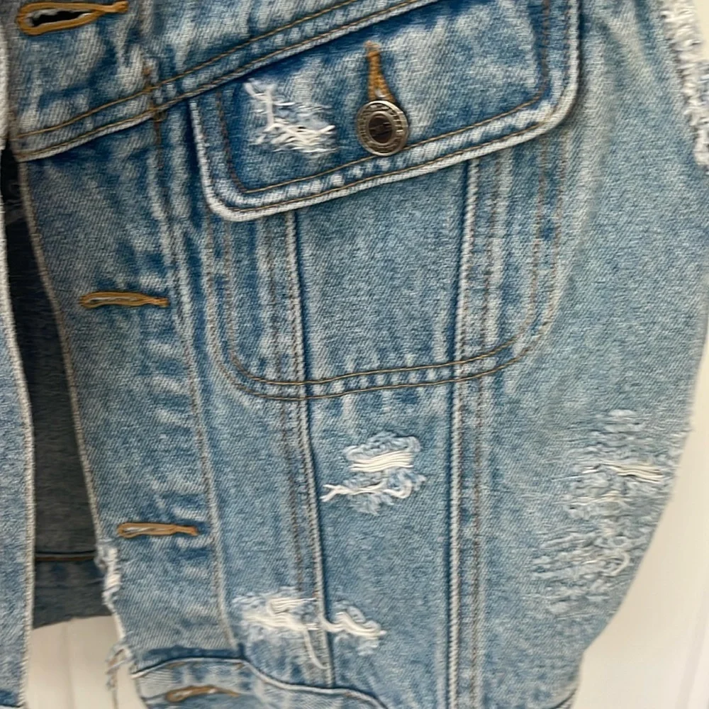 Vintage 90s Y2K Chazzz by Charles Ghailian Distressed blue Denim Vest Sz M - Picture 14 of 16